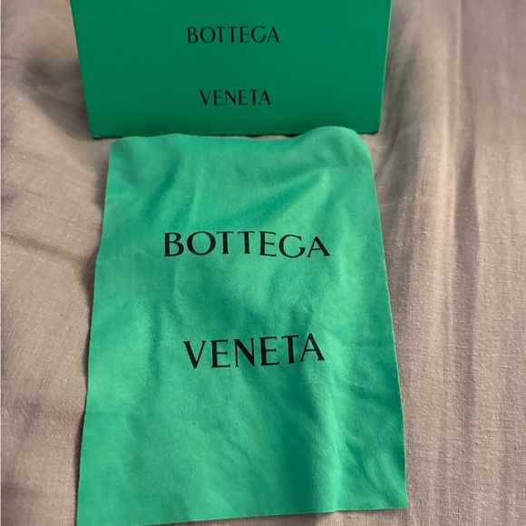 Bottega Veneta Sunglasses Case - Green - Picture 4 of 4